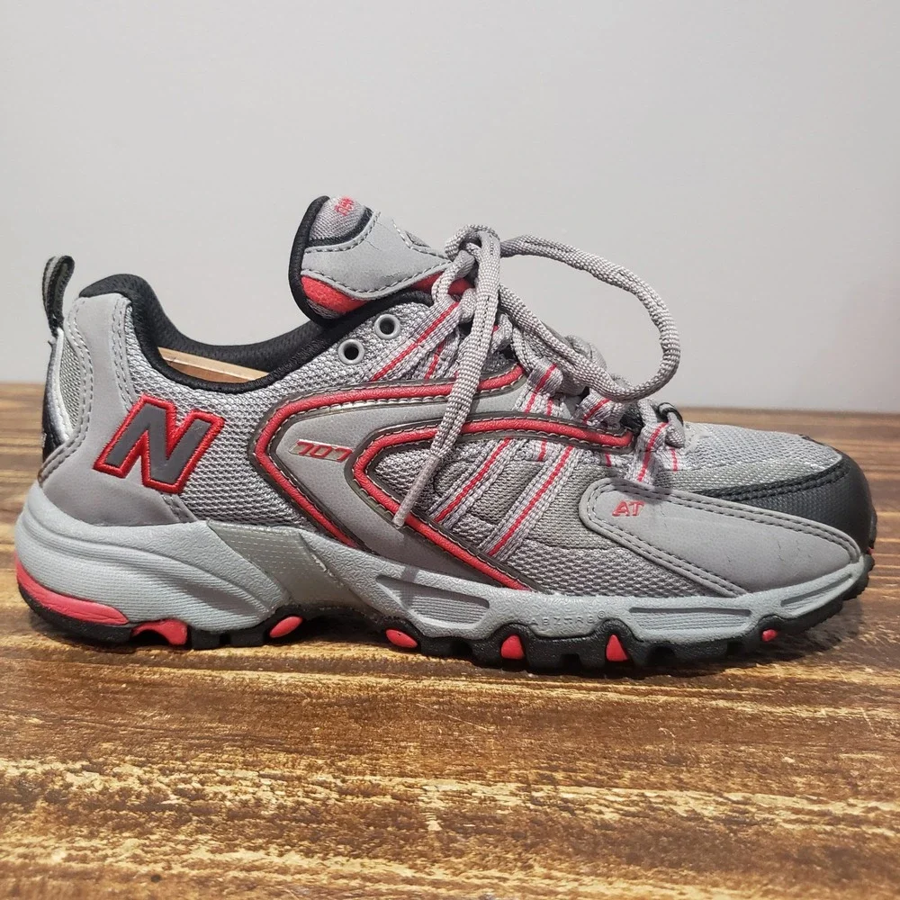 New Balance 707 Trail Running Shoes Womens 6 W707U4 Grey Red All Terrain EX